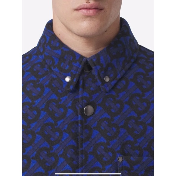 Burberry monogram jacquard Shirt Jacket. - Picture 6 of 6